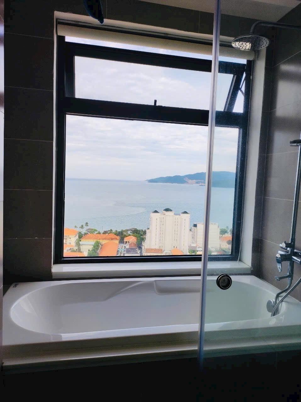 DQUA -  CHO THUÊ CĂN GÓC 3 PHÒNG NGỦ – VIEW BIỂN 100% – TẦNG CAO D’QUA PHAN CHU TRINH, NHA TRANG