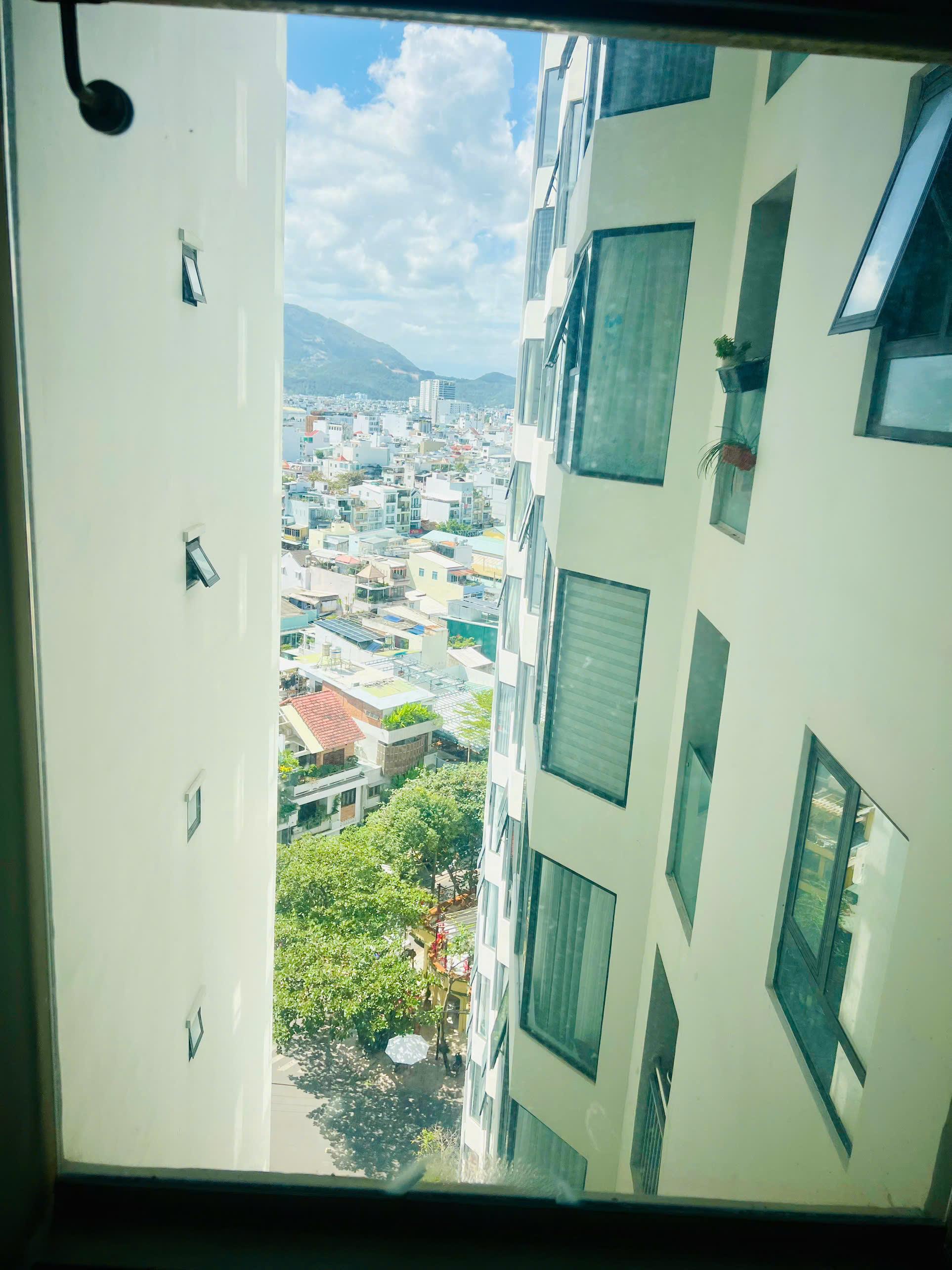 HUDBUILDING - Cho thuê căn hộ 1 phòng ngủ tầng cao - One-bedroom apartment for rent on a high floor.