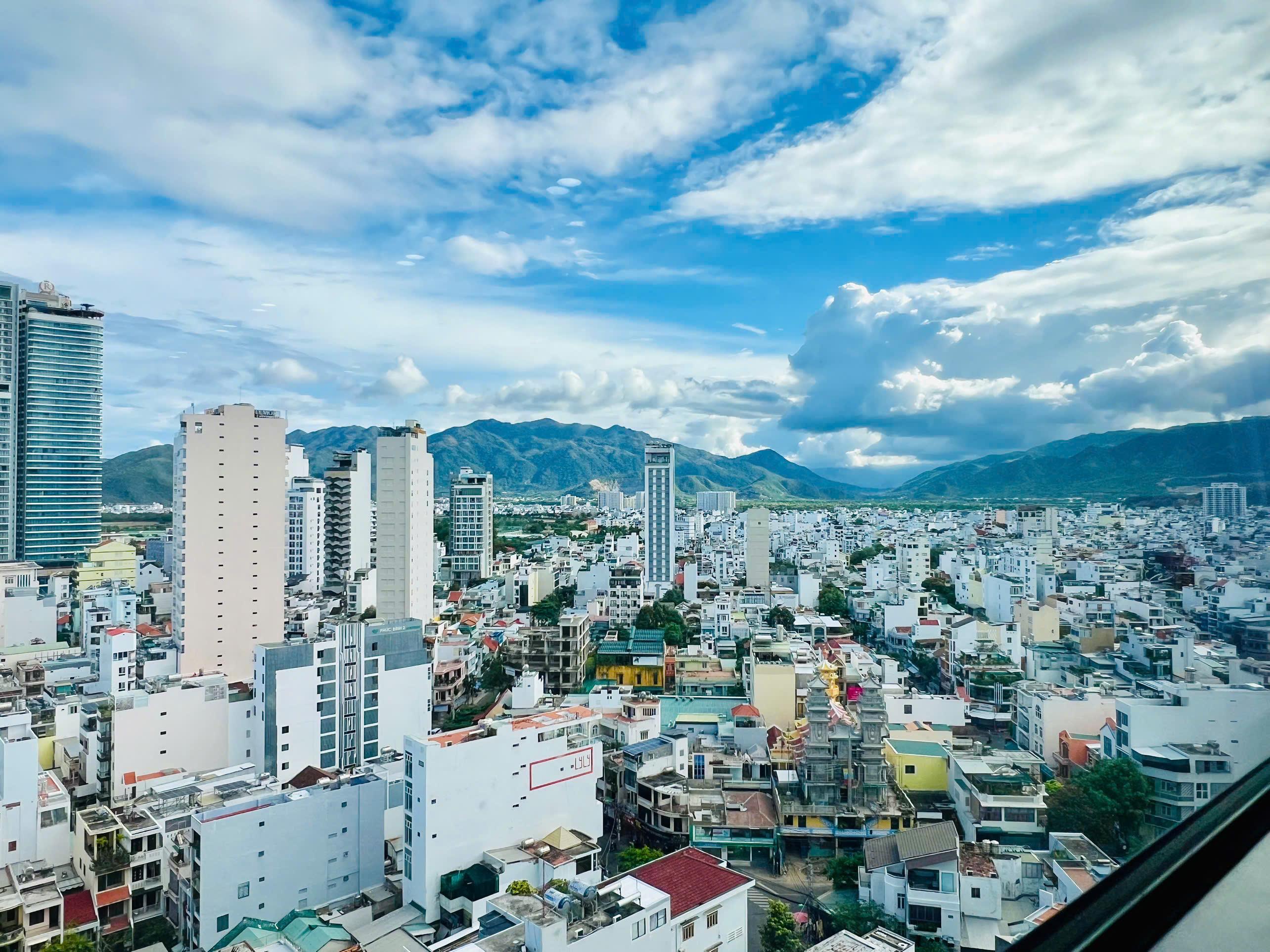 Căn hộ HUDBUILDING 59,2m2. 2 phòng ngủ, tầng cao, đầy đủ nội thất