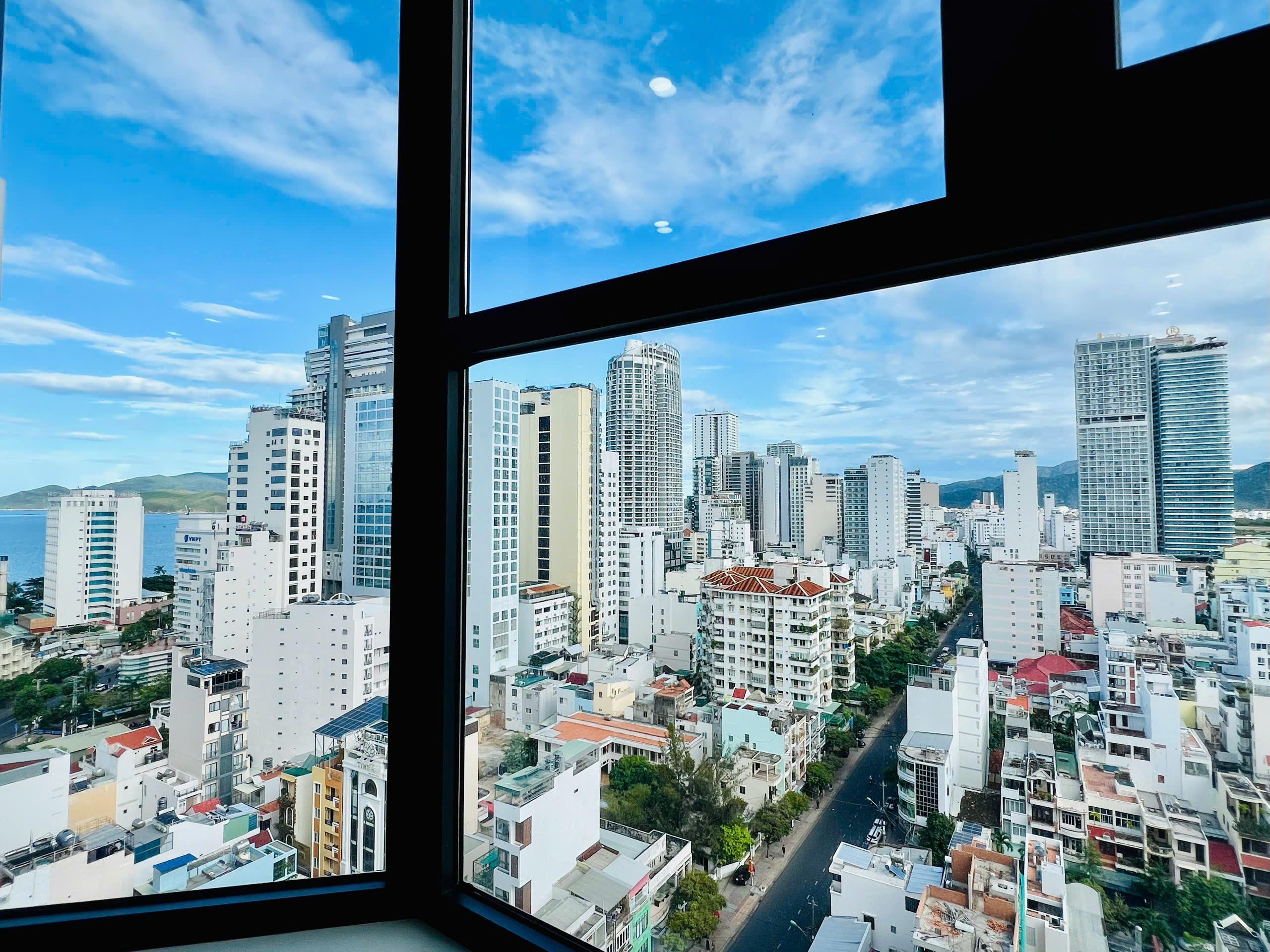 Căn hộ HUDBUILDING 59,2m2. 2 phòng ngủ, tầng cao, đầy đủ nội thất